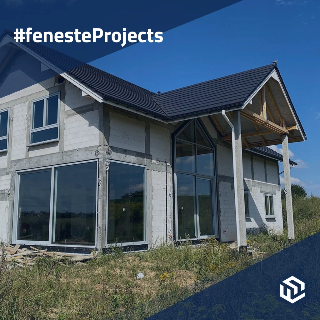 Maison fonctionnelle au bord du lac avec vitrage panoramique projets profiles-de-fenetre aluminium aluprof  